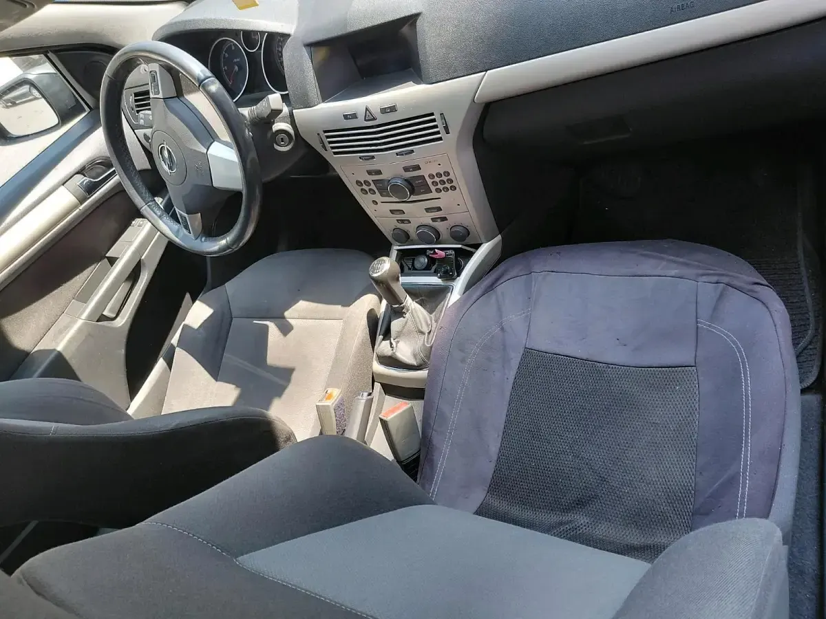 Gebraucht Opel Astra GTC 110 PS (80 kW) 2009 Blau Limousine