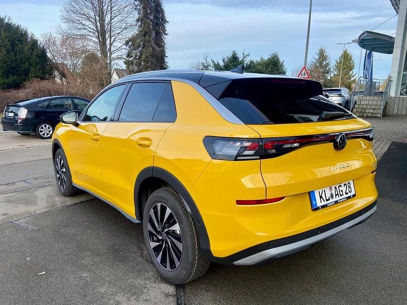 Gebraucht VW T-Roc Style 150 PS (110 kW) 2026 Gelb SUV