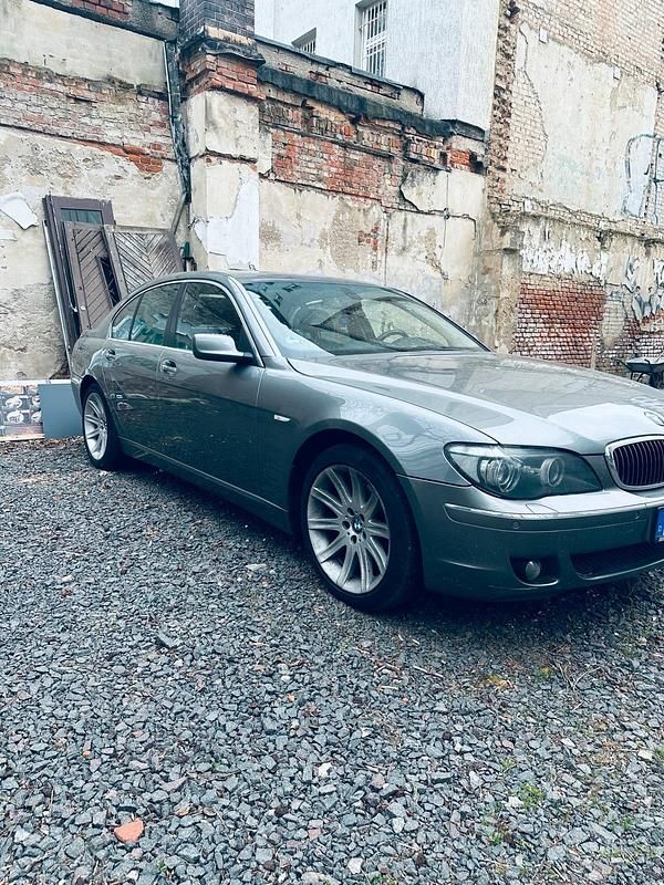 Gebraucht BMW 730 Sport Line 231 PS (169 kW) 2006 Grau Limousine