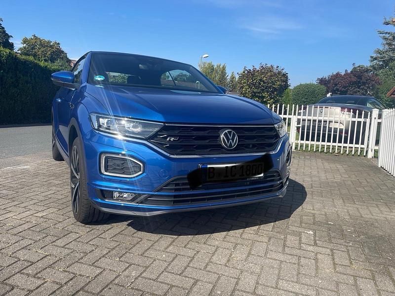 Blau Gebraucht 2022 VW T-Roc Cabriolet R-line Cabrio | 27.800 € (Guter Preis) - Bild 1/4