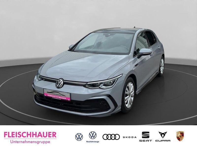 Grau Gebraucht 2021 VW Golf VIII R-line Limousine | 26.490 € (Fairer Preis) - Bild 1/4