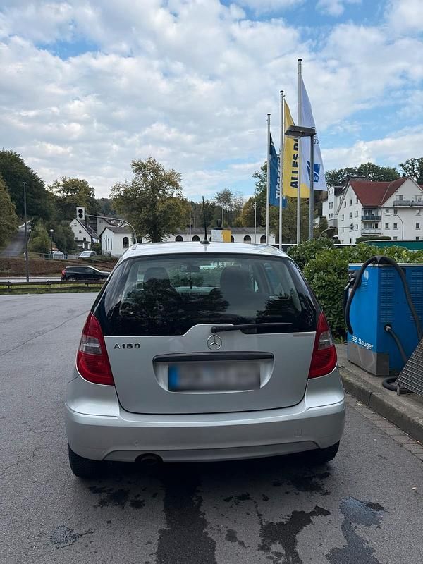 Gebraucht Mercedes A160 95 PS (69 kW) 2011 Grau Limousine