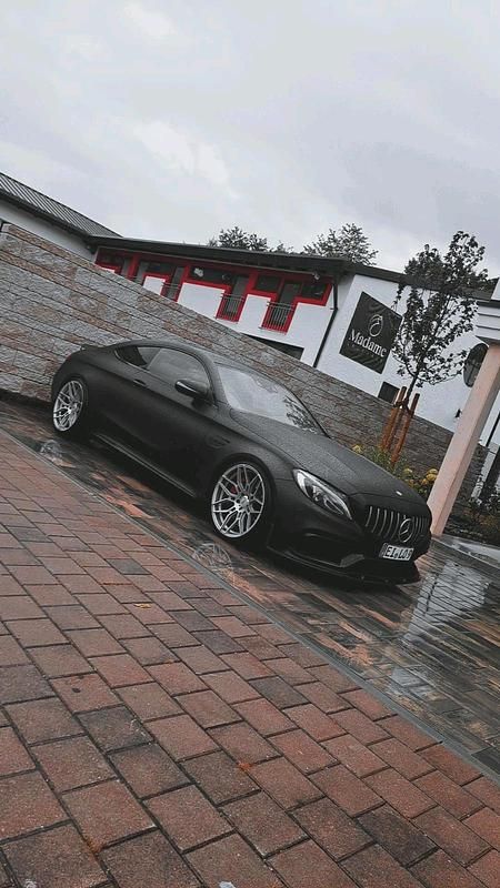 Silber Gebraucht 2017 Mercedes C63S AMG AMG Coupé | 55.000 € (Guter Preis) - Bild 1/4