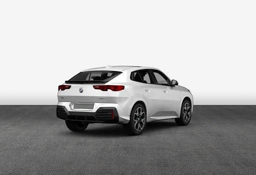 Neu BMW iX2 Performance 230 kW (313 PS) 2026 Weiß SUV