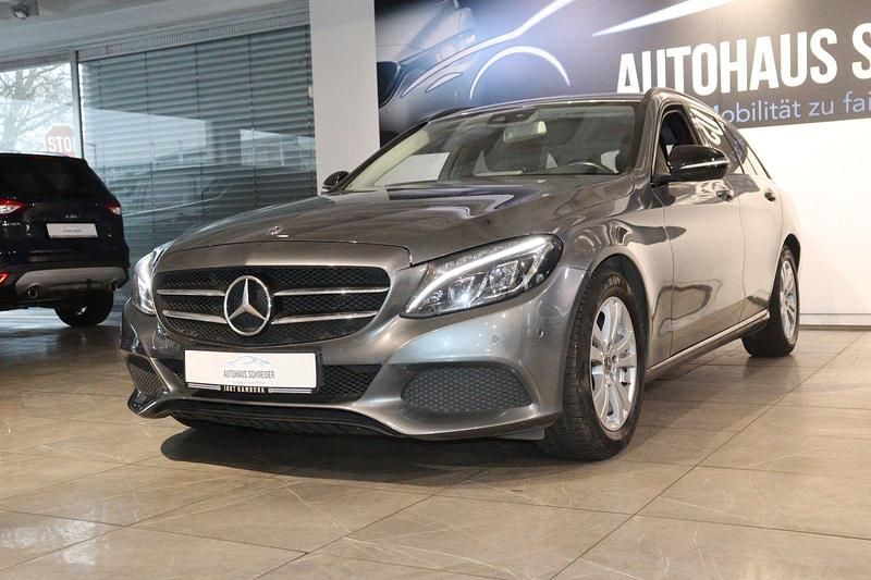 Gebraucht Mercedes C220 170 PS (125 kW) 2018 Grau Kombi