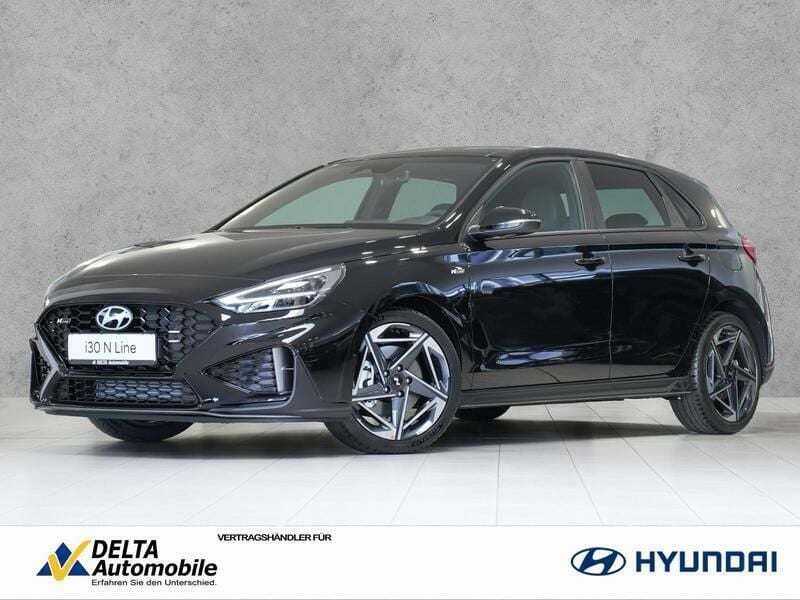 Abyss black / mic Neu 2025 Hyundai i30 N Line Limousine | 27.480 € (Guter Preis) - Bild 1/4