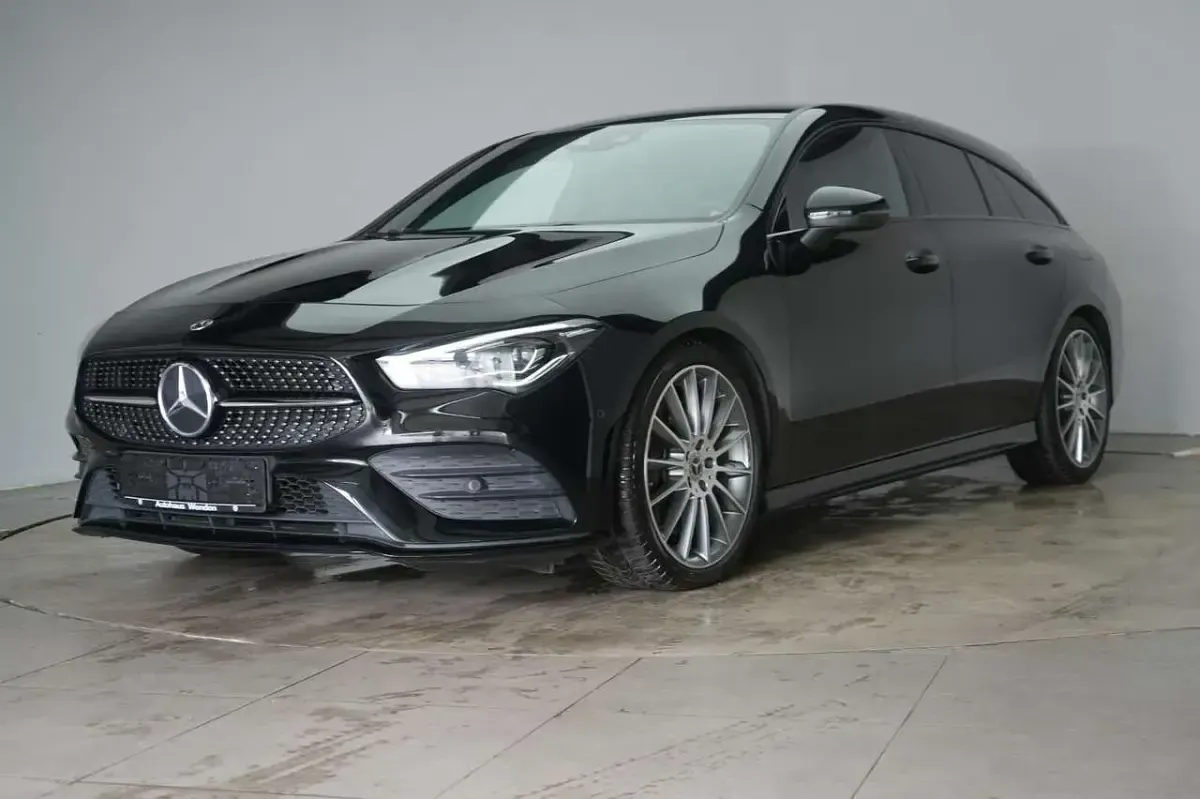 Gebraucht Mercedes CLA250 AMG line 224 PS (164 kW) 2020 Kosmosblack Coupé