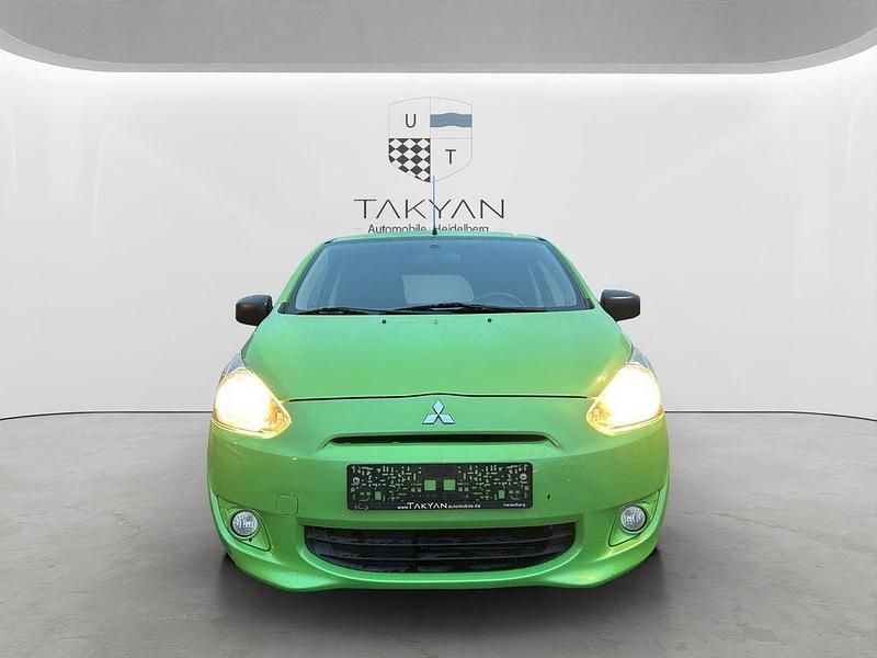 Gebraucht Mitsubishi Space Star 71 PS (52 kW) 2013 Grün Van / Kleinbus