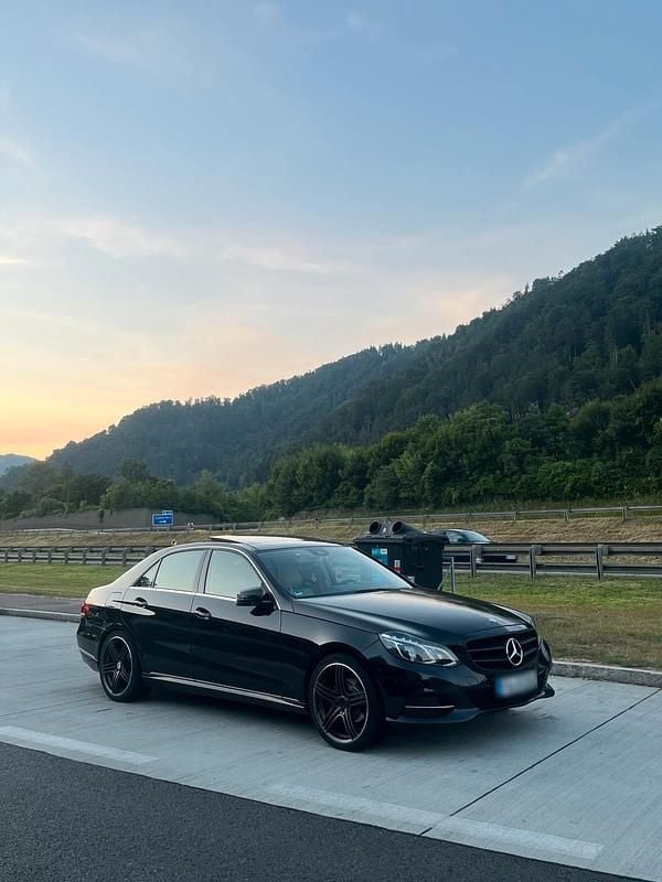 Gebraucht Mercedes 220 AMG 170 PS (125 kW) 2014 Schwarz Limousine