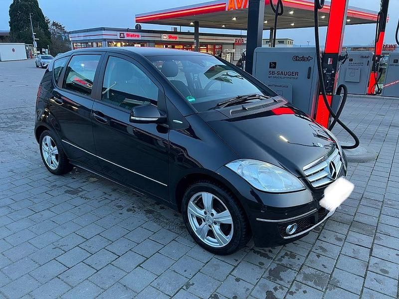 Gebraucht Mercedes A180 109 PS (80 kW) 2009 Schwarz Van / Kleinbus
