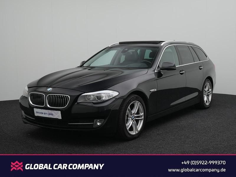 Black sapphire metallic Gebraucht 2012 BMW 530 Comfort Edition Kombi | 7.850 € (Guter Preis) - Bild 1/4