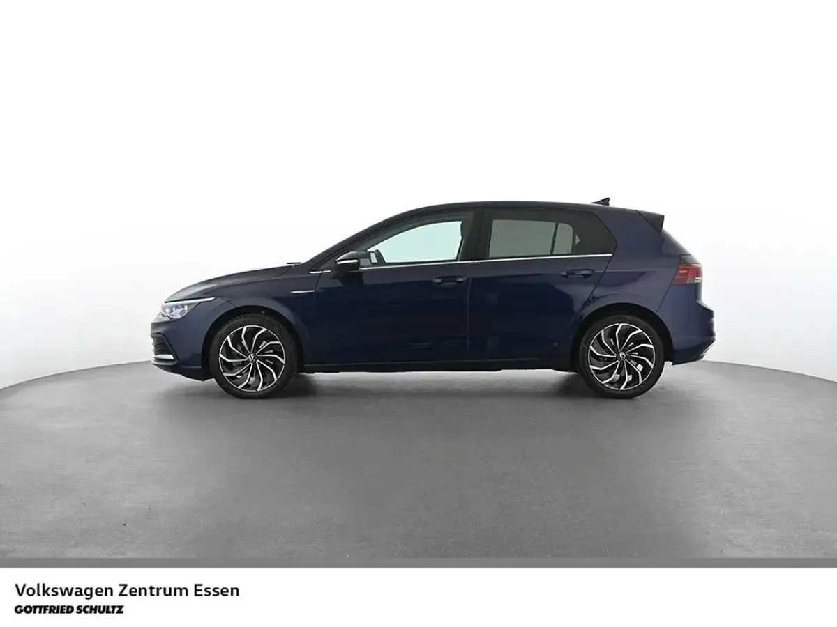Usata VW Golf VIII Style 150 CV (110 kW) 2024 Blu Berlina