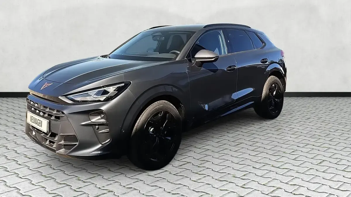Neu Cupra Terramar 150 PS (110 kW) 2025 Timanfayagrau SUV