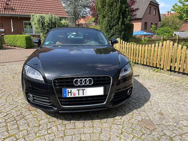Schwarz Gebraucht 2011 Audi TT Roadster Cabrio | 16.900 € (Fairer Preis) - Bild 1/4