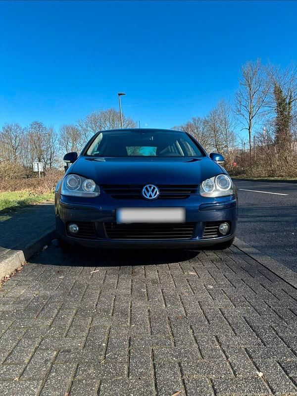 Gebraucht VW Golf V 102 PS (75 kW) 2008 Blau Kleinwagen