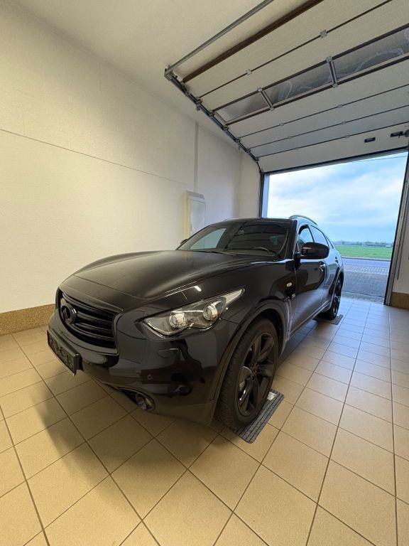 Schwarz Gebraucht 2017 Infiniti QX70 Premium SUV | 22.999 € (Fairer Preis) - Bild 1/4