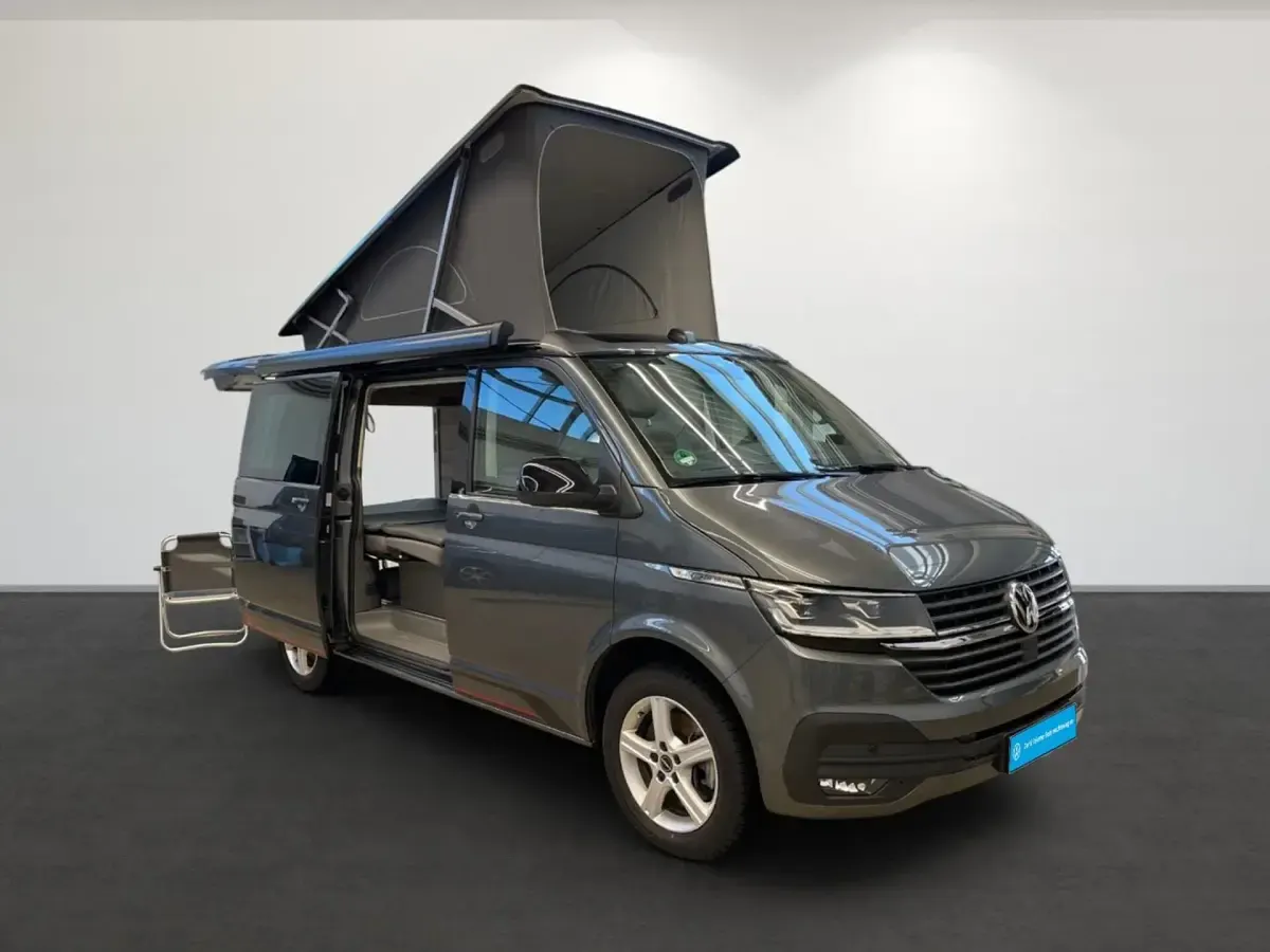 Gebraucht VW California Edition 150 PS (110 kW) 2024 Grau Van