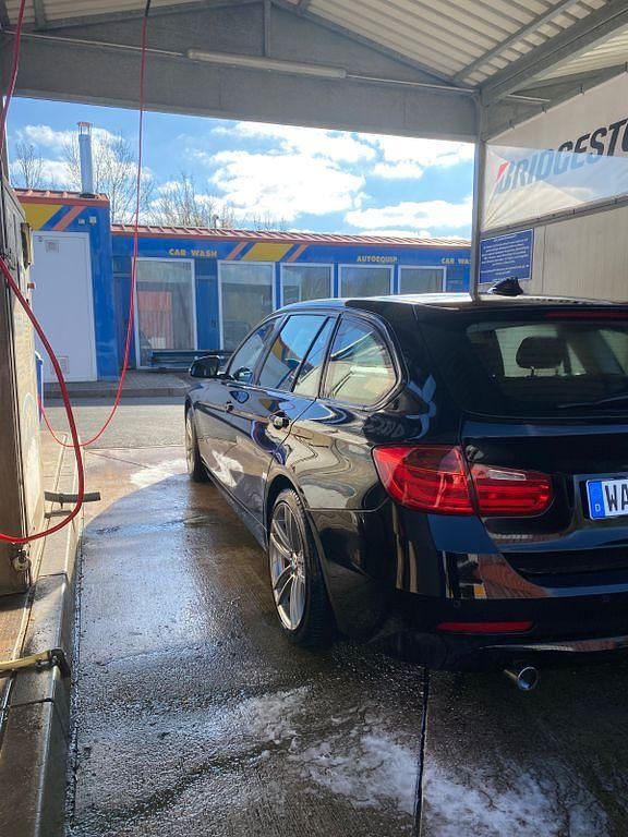 Gebraucht BMW 320 180 PS (132 kW) 2014 Schwarz Kombi
