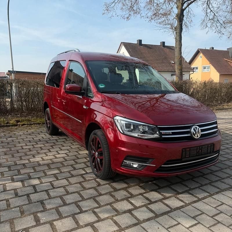 Gebraucht VW Caddy 150 PS (110 kW) 2017 Rot Van / Kleinbus