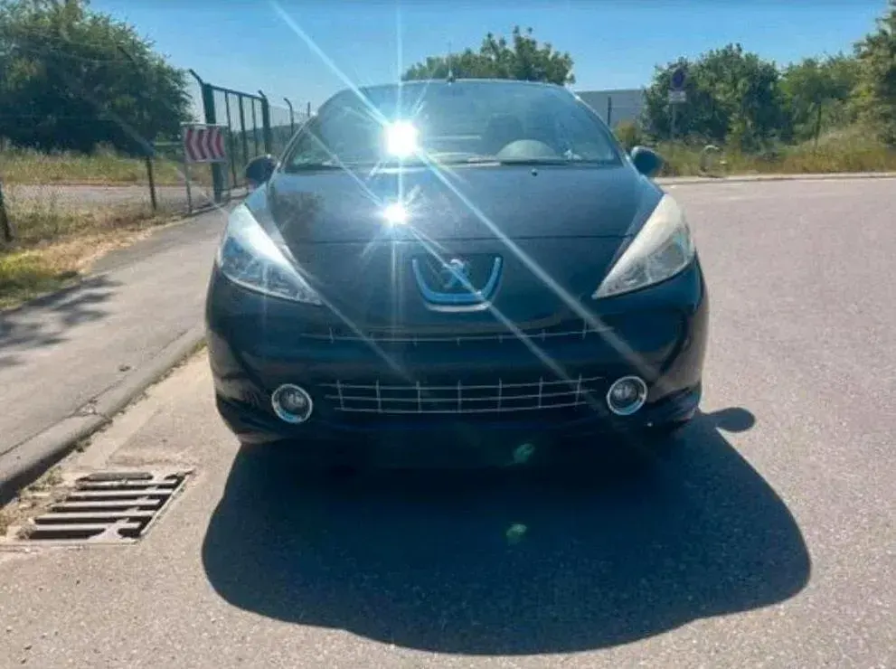 Gebraucht Peugeot 207 CC 120 PS (88 kW) 2007 Schwarz Cabrio