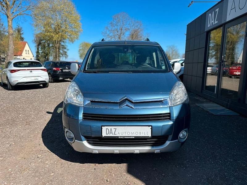 Gebraucht Citroën Berlingo SELECTION 92 PS (67 kW) 2011 Blau Van / Kleinbus