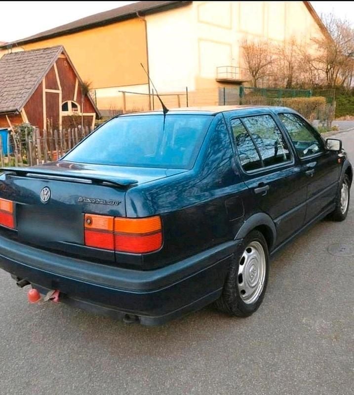 Gebraucht VW Vento GT 115 PS (84 kW) 1994 Blau Limousine