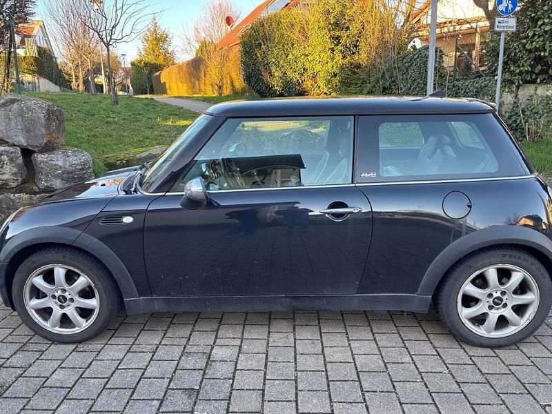Gebraucht Mini ONE 90 PS (66 kW) 2006 Schwarz Kleinwagen