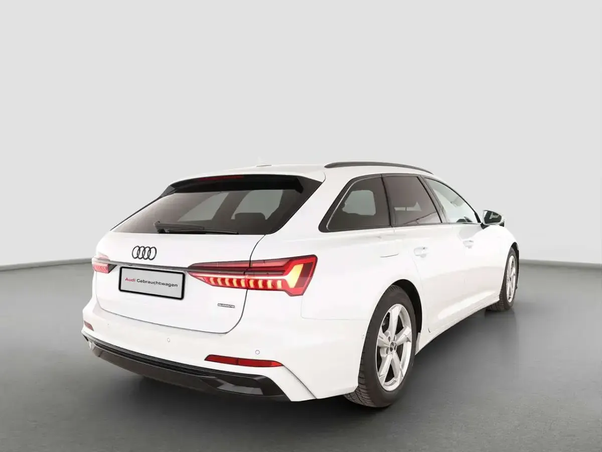 Gebraucht Audi A6 S-Line 299 PS (219 kW) 2025 Weiß Kombi