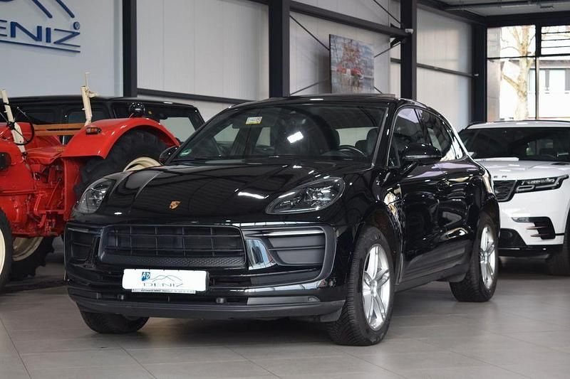 Schwarz Gebraucht 2022 Porsche Macan SUV | 53.899 € (Superpreis) - Bild 1/4