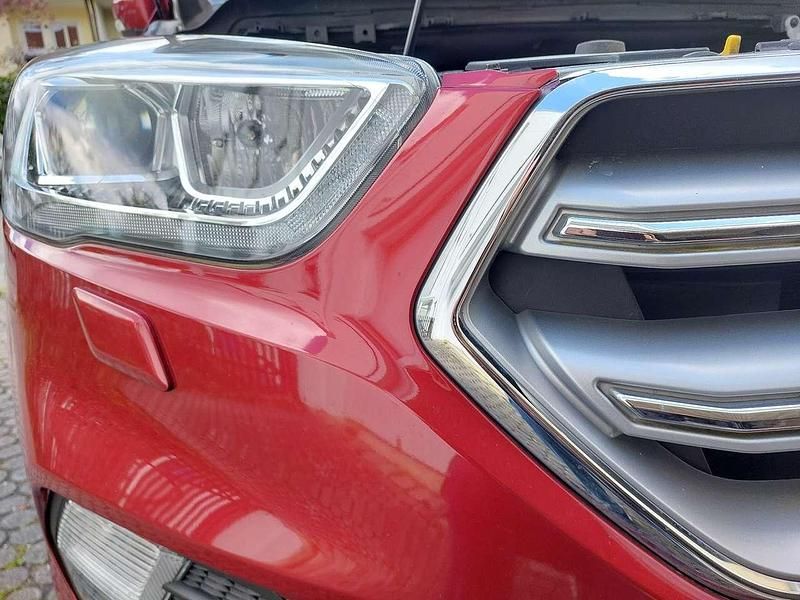 Gebraucht Ford Kuga Titanium 150 PS (110 kW) 2018 Rot SUV