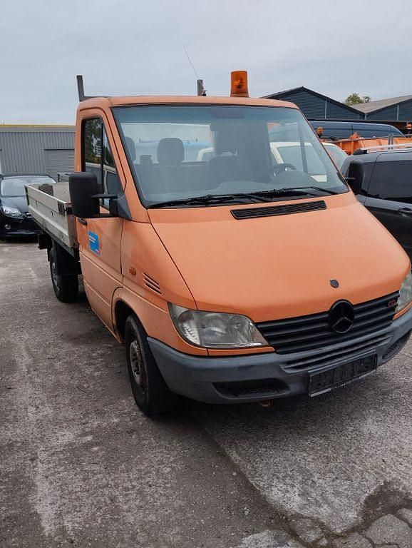 Orange Gebraucht 2001 Mercedes Sprinter Van | 2.950 € (Guter Preis) - Bild 1/4