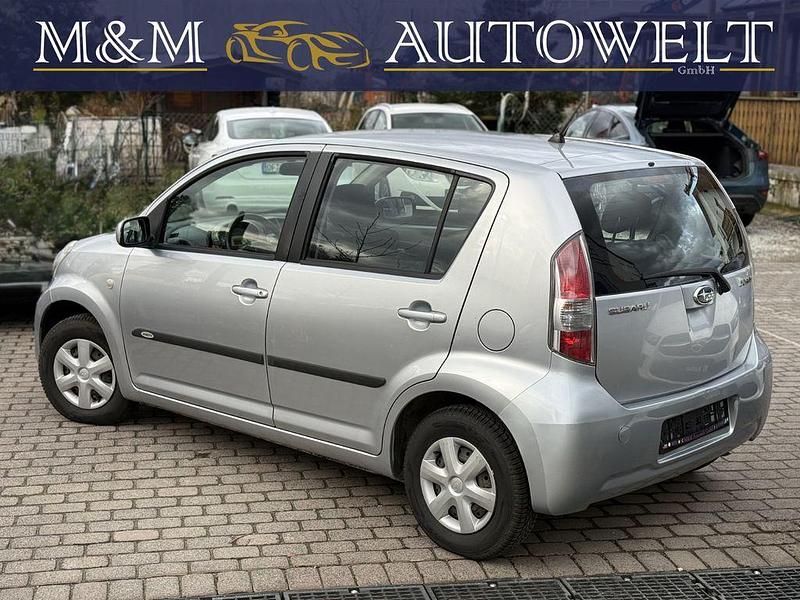 Gebraucht Subaru Justy 69 PS (50 kW) 2009 Silber Kleinwagen