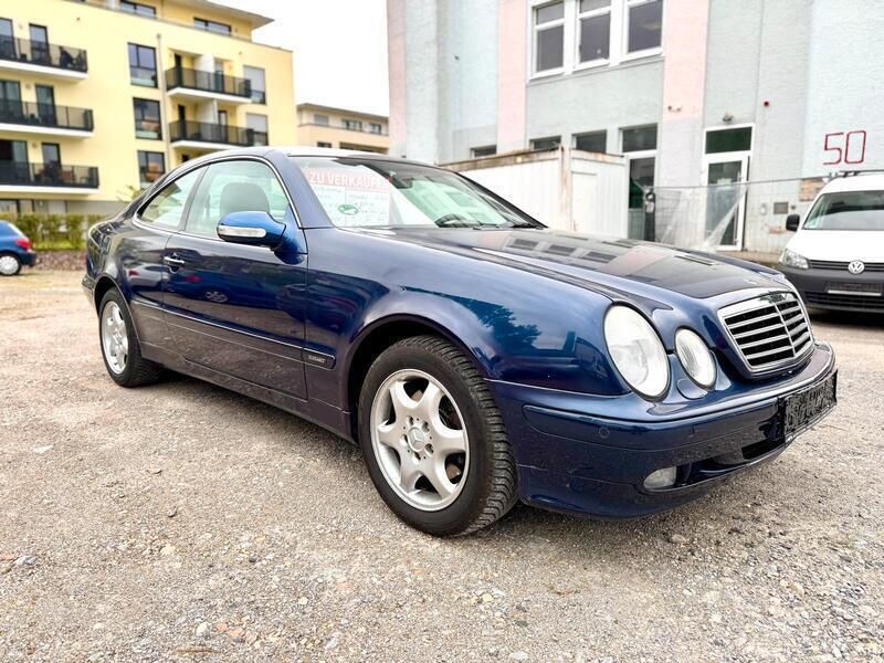 Blau Gebraucht 2000 Mercedes CLK320 Coupé | 4.690 € (Fairer Preis) - Bild 1/4