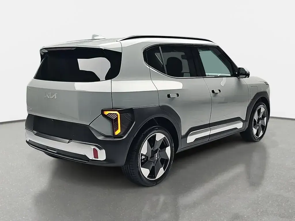 Neu Kia EV2 Earth 108 kW (147 PS) 2026 Morgenbrise grau SUV