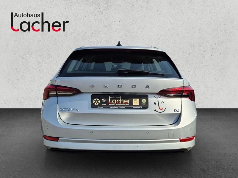 Gebraucht Skoda Octavia Ambition 204 PS (150 kW) 2022 Silber Kombi