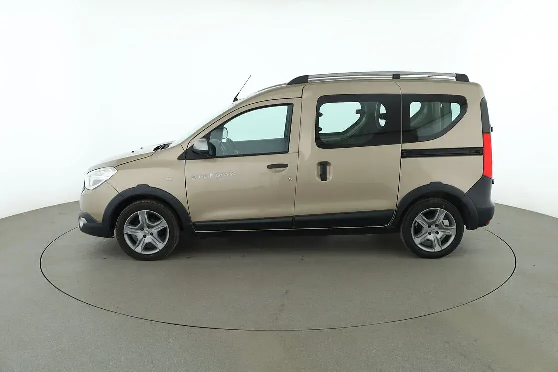 Gebraucht Dacia Dokker Stepway 95 PS (69 kW) 2019 Gelb Van / Kleinbus