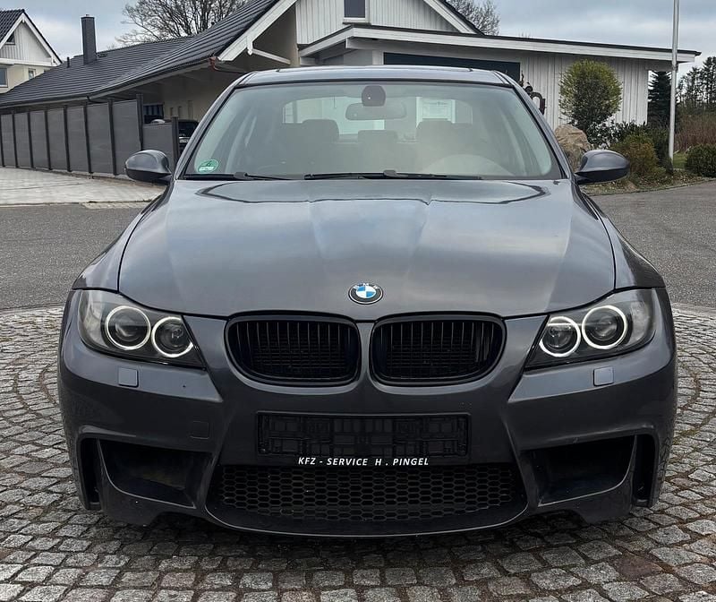 Grau Gebraucht 2008 BMW 335 M Sport Limousine | 11.999 € - Bild 1/4