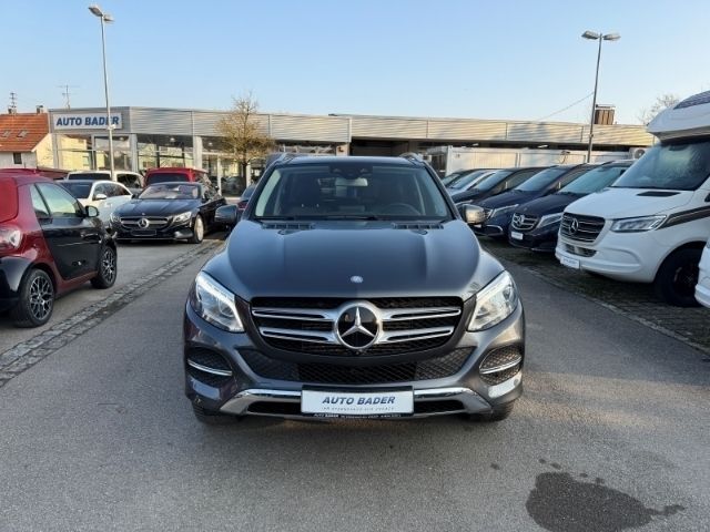 Gebraucht Mercedes GLE250 204 PS (150 kW) 2015 Grau SUV