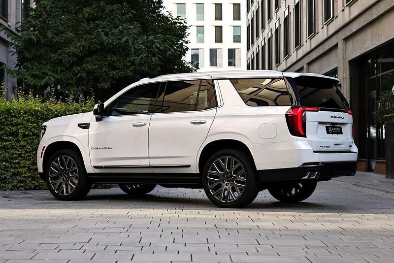Neu GMC Yukon 439 PS (322 kW) 2025 Onyx black SUV