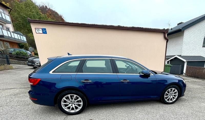 Używany Audi A4 150 KM (110 kW) 2017 Niebieski Kombi