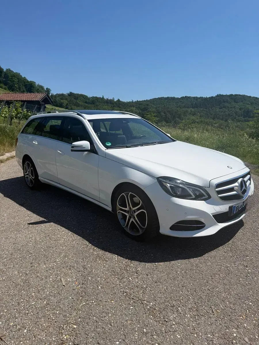 Gebraucht Mercedes E250 Avantgarde 204 PS (150 kW) 2014 Weiß Kombi