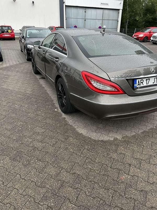 Gebraucht Mercedes CLS350 Edition 1 265 PS (194 kW) 2011 Coupé