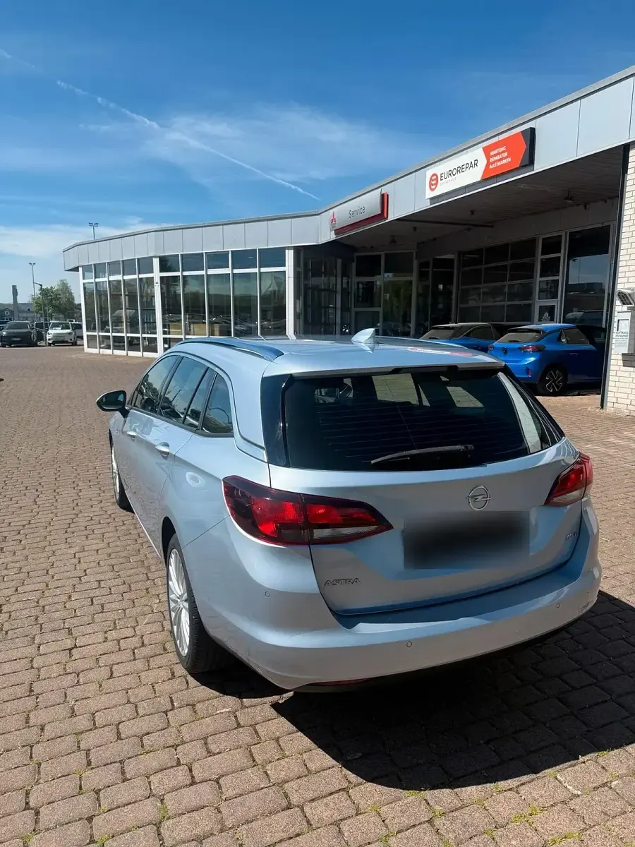 Gebraucht Opel Astra 110 PS (80 kW) 2018 Blau Kombi