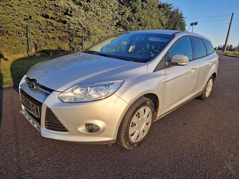 Usata Ford Focus 116 CV (85 kW) 2013 Argento Station wagon