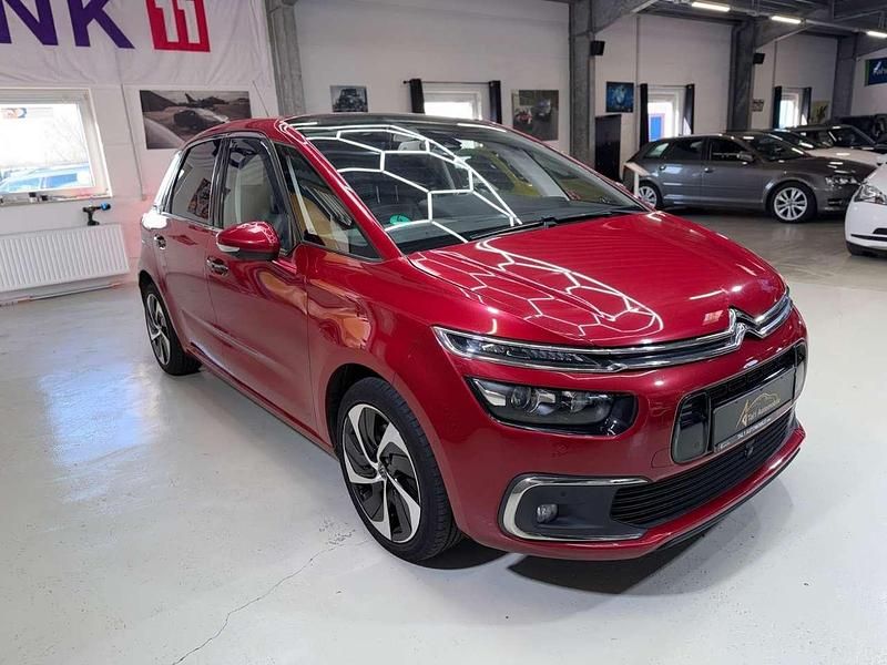 Gebraucht Citroën C4 Shine 165 PS (121 kW) 2017 Rouge rubi Van / Kleinbus