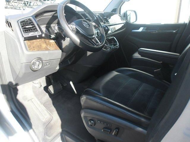 Gebraucht VW Multivan Highline 204 PS (150 kW) 2016 Silber Van
