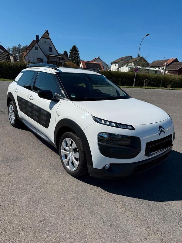 Gebraucht Citroën C4 Cactus 92 PS (67 kW) 2015 Weiß Kleinwagen