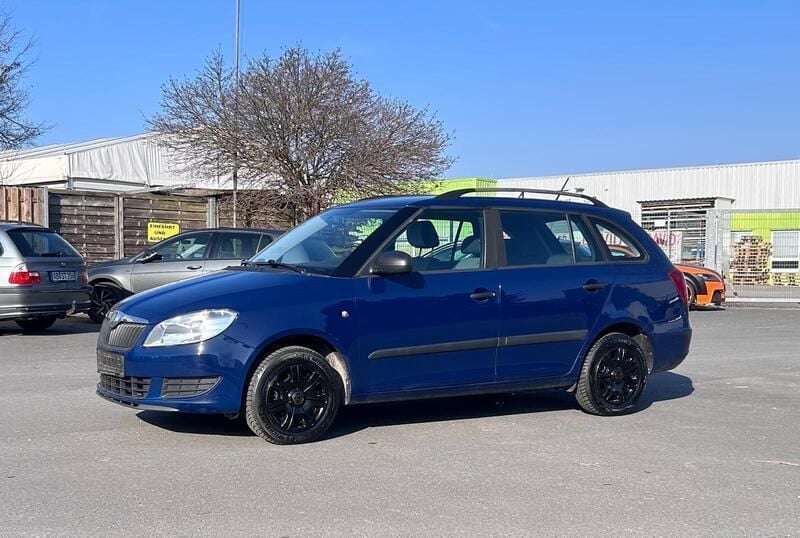 Blau Gebraucht 2013 Skoda Fabia Cool Edition Kombi | 3.900 € (Guter Preis) - Bild 1/4