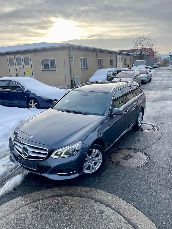 Usata Mercedes E350 252 CV (185 kW) 2014 Grigio Station wagon