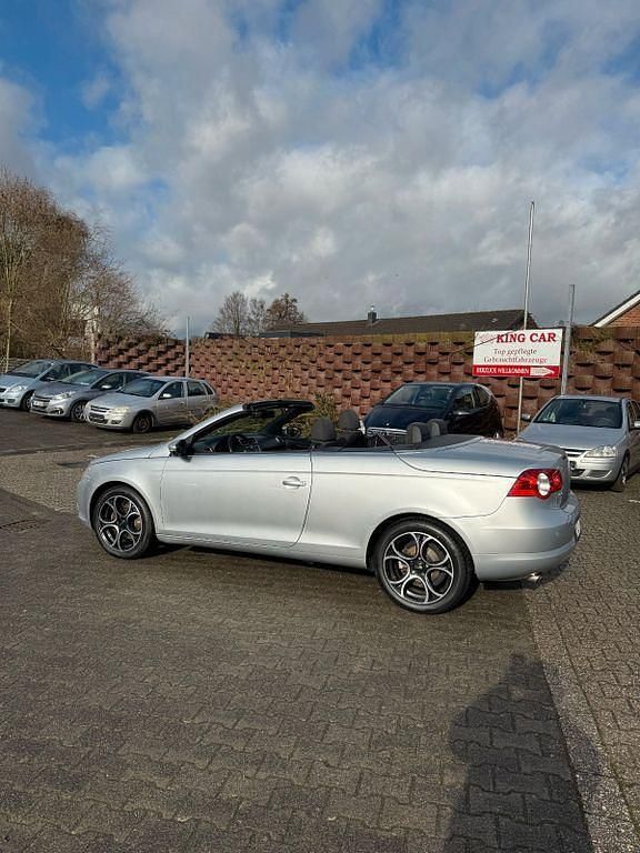Gebraucht VW Eos 122 PS (89 kW) 2009 Silber Cabrio